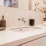 Chic & Elegant Lapa By Gt House *